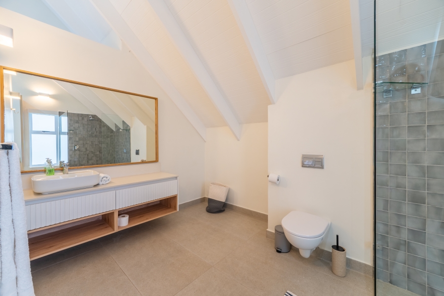 5 Bedroom Property for Sale in St Francis Links Eastern Cape